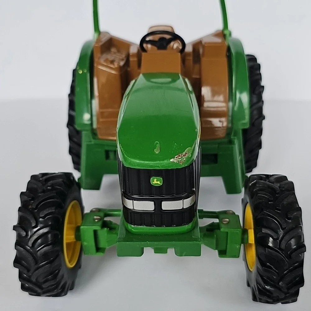 John Deere Tough Tractor 1/16 Scale Diecast Hood Farm Toy  ERTL Large 1601